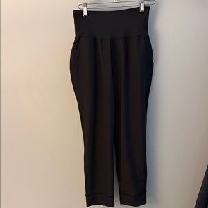 Old Navy Classic Black Cropped Pants